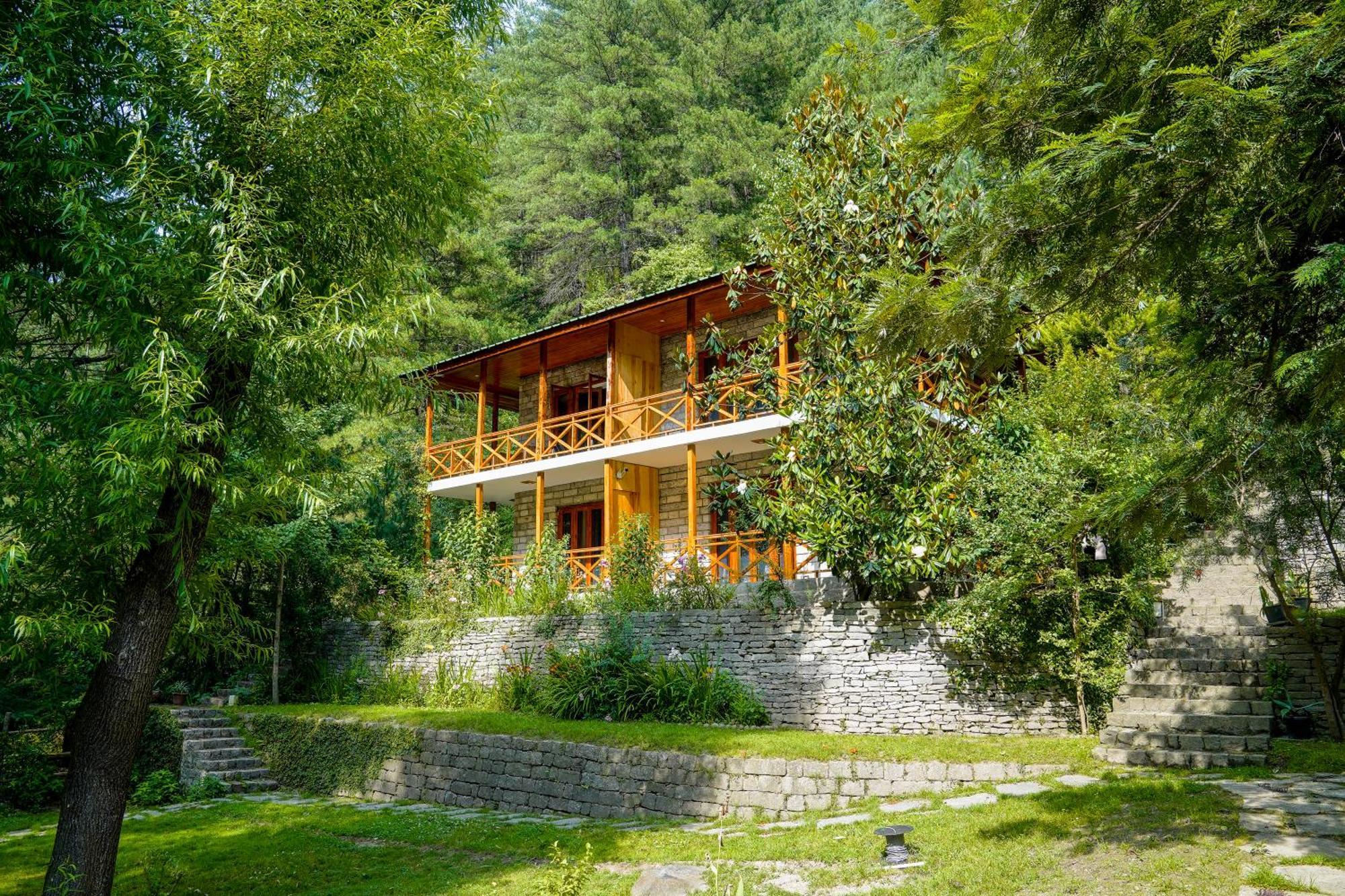 ホテル Zone Connect By The Park, Manali エクステリア 写真