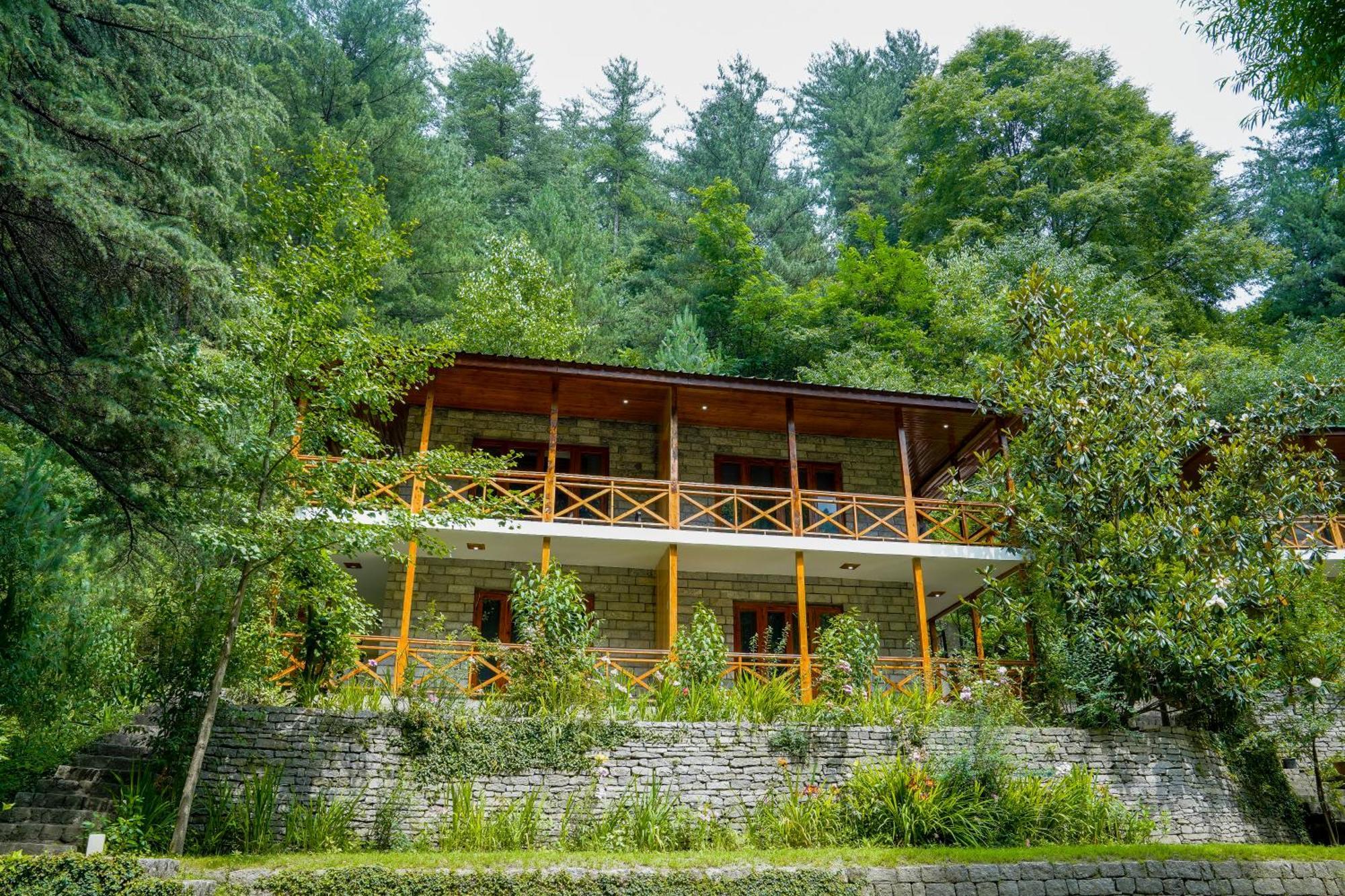 ホテル Zone Connect By The Park, Manali エクステリア 写真