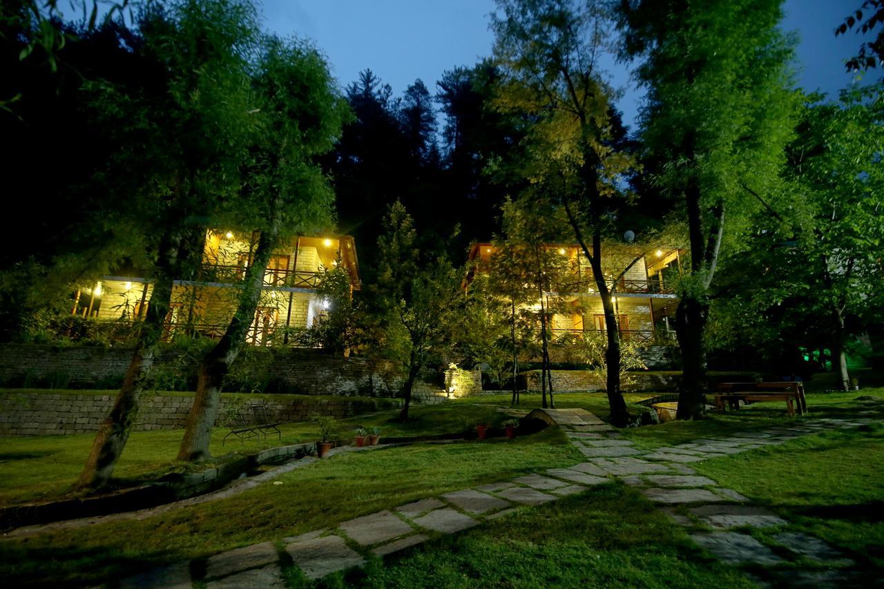 ホテル Zone Connect By The Park, Manali エクステリア 写真