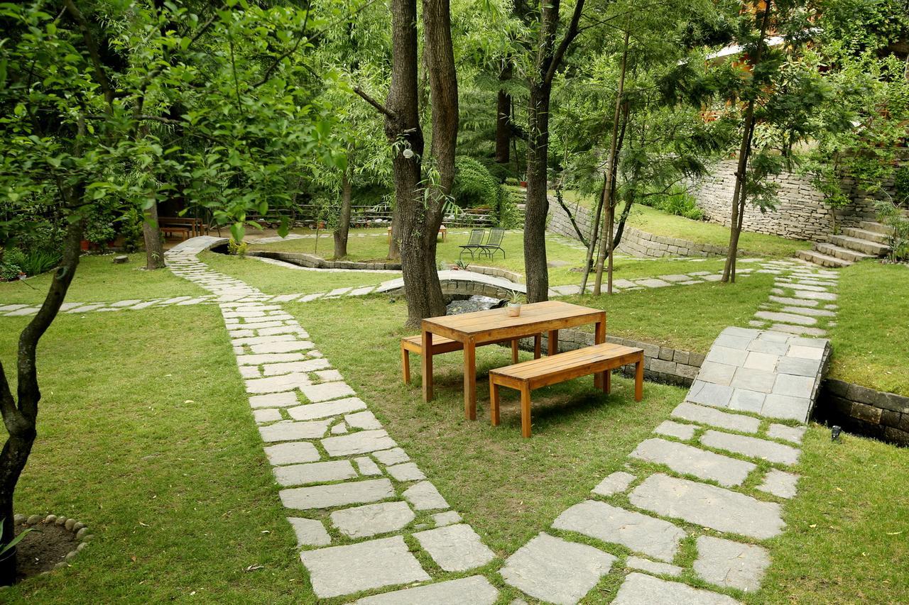 ホテル Zone Connect By The Park, Manali エクステリア 写真